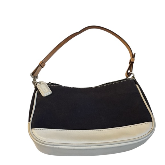 Vintage Coach Hamptons Collection 7748 Demi Baguette Y2K Shoulder Bag